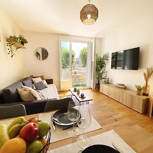  Appartement Le Bourget, Grand Proche Du Centre