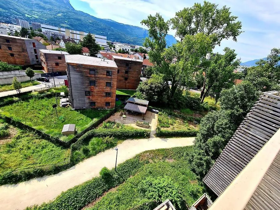 Grand Appartement Avec Vue Magnifique - Vercors - Une Experience Unique - Wifi Gratuit Grenoble
