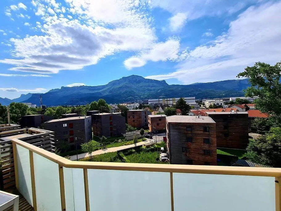 Grand Appartement Avec Vue Magnifique - Vercors - Une Experience Unique - Wifi Gratuit Grenoble